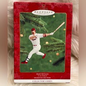 Mark McGwire MLB At The Ballpark Hallmark Keepsake Ornament 2000 #5 In Series